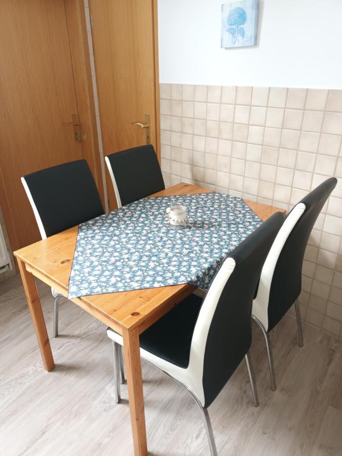 Ferienwohnung Am Dorfteich Fehmarn Exterior photo